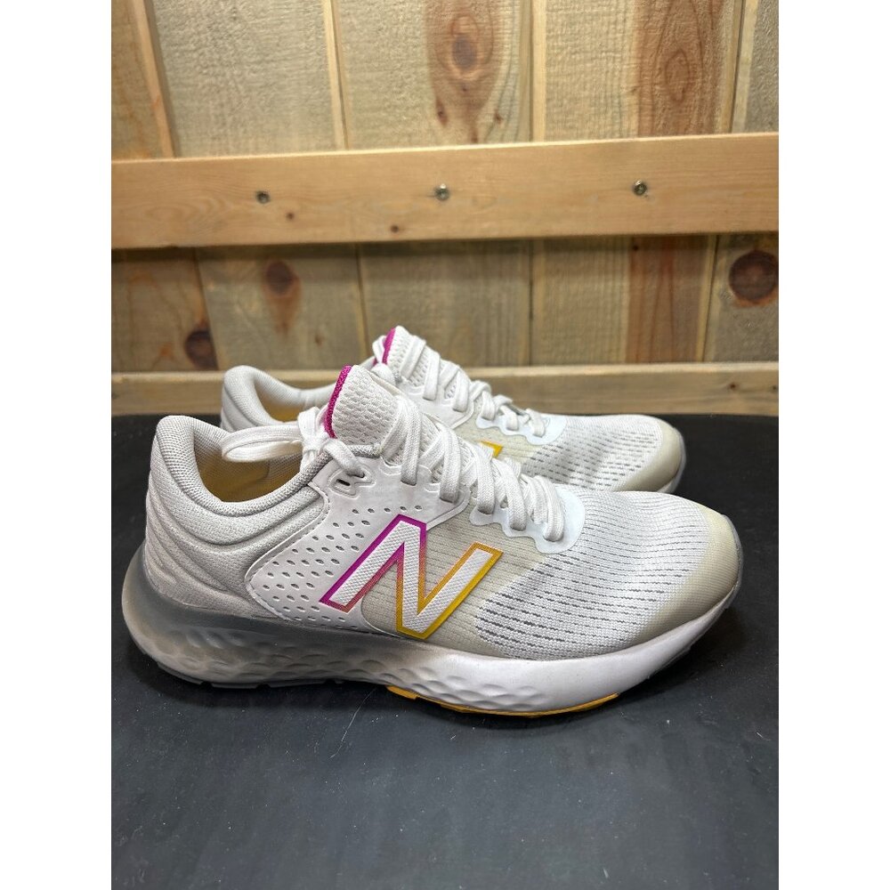 New Balance Womens 520 V7 Running Shoes White Pink Yellow Size 6.5